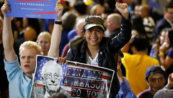 Supporters cheer as Bernie Sanders speaks after the California Democratic primary in Santa Monica, June 7, 2016.