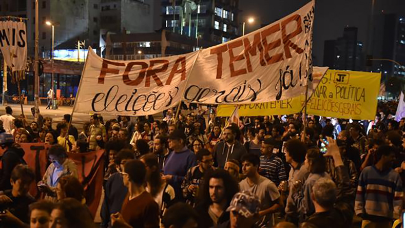 Union members and social activists demonstrate in support of Brazil’s impeached president Dilma Rousseff and against President Michel Temer in Sao Paulo, Brazil, September 8, 2016. 