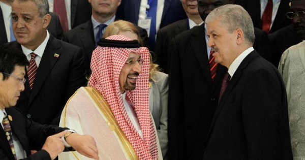 Saudi Energy Minister Khalid al-Falih chats with Algerian Prime Minister Abdelmalek Sellal (R) at the 15th International Energy Forum Ministerial (IEF15) in Algiers, Algeria September 27, 2016.