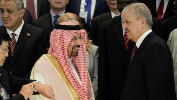 Saudi Energy Minister Khalid al-Falih chats with Algerian Prime Minister Abdelmalek Sellal (R) at the 15th International Energy Forum Ministerial (IEF15) in Algiers, Algeria September 27, 2016.