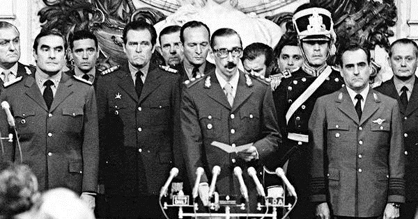 The dictator Videla (C) led the most violent and bloody era in Argentina.