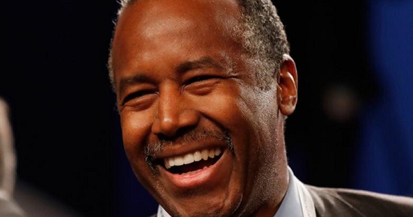 Former candidate Ben Carson arrives to attend the third and final 2016 presidential campaign debate.