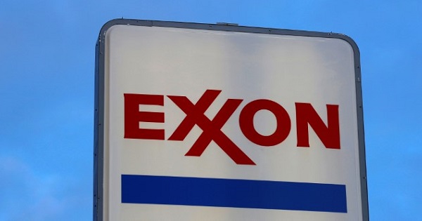 An Exxon sign is seen at a gas station in the Chicago suburb of Norridge, Illinois, Oct. 27, 2016.