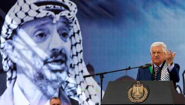 Palestinian President Mahmoud Abbas delivers a speech marking the 12th anniversary of Palestinian leader Yasser Arafat's death, in Ramallah Nov. 10, 2016.