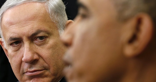 Israeli Prime Minister Benjamin Netanyahu meets with President Barack Obama (R) in the White House, Washington, Oct. 1, 2014.