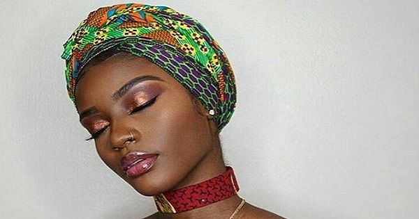 The use of head wraps by white women in Brazil has sparked a fierce debate about racism.