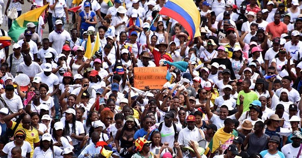 Buenaventura's residents striking for the sixth day in a row on Sunday 21, May 2017.