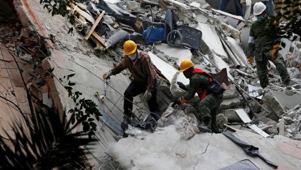 The helicopter was participating in relief efforts for the deadly earthquake that struck Mexico on September 19th (above).