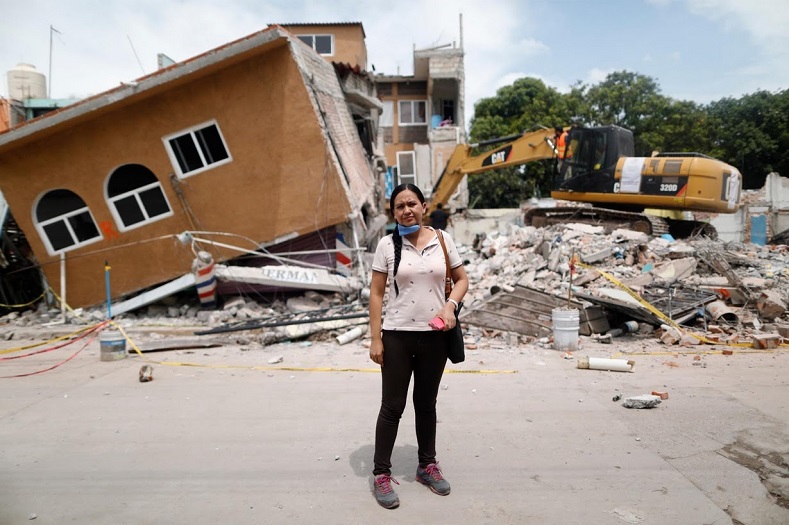 The 7.1 earthquake left 369 people dead and over 1000 buildings in need of repair.