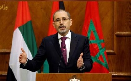 Jordanian Foreign Minister Ayman Safadi speaks during his joint news conference with Arab League Secretary-General Ahmed Aboul Gheit in Amman, Jordan January 6, 2018. REUTERS/Muhammad Hamed.