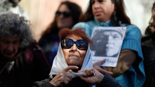 Mothers of Plaza de Mayo demand freedom for Milagro Sala during a 2017 protest.