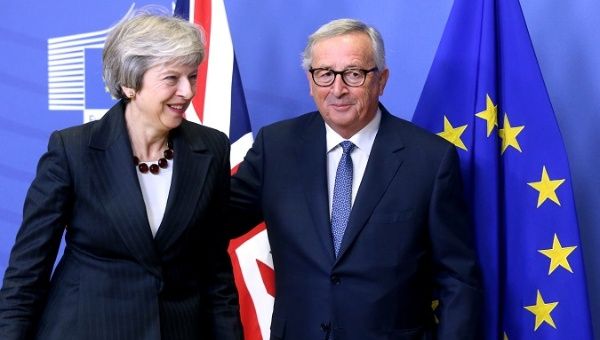 British Prime Minister Theresa May and European Commission President Jean-Claude Juncker set to discuss the Brexit draft agreements.