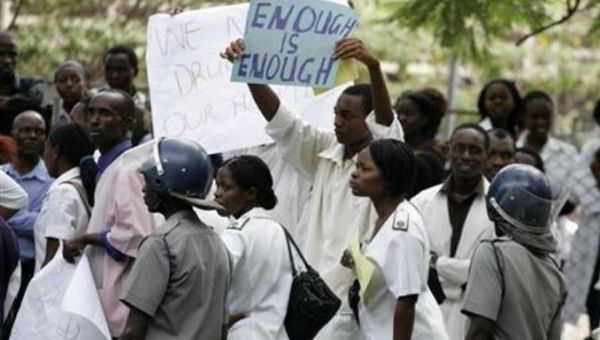 The medical field is not the only sector taking the streets in wide protests with teachers joining demonstrations.