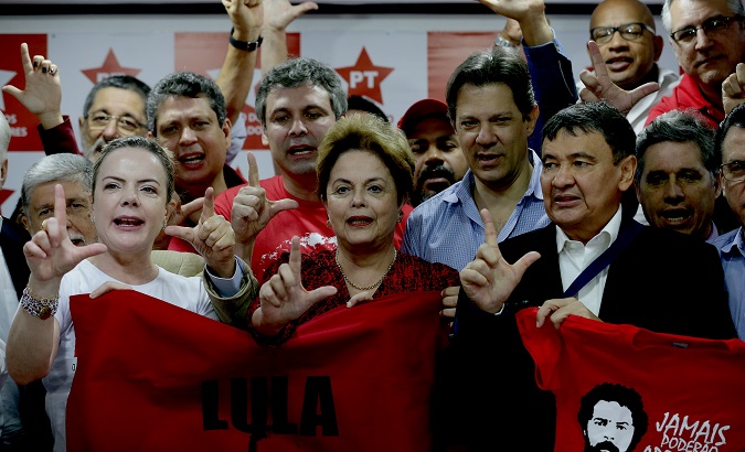 Former Brazilian President Dilma Rousseff (C) and other Workers' Party leaders demand the release of Lula in Sao Paulo, Brazil, Jul 9, 2018.