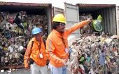 Philippine customs discovered that about two-thirds ordinary household garbage in Canada trash.