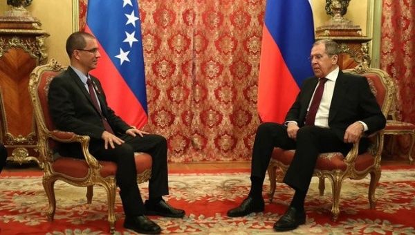 Jorge Arreaza (L) and Sergey Lavrov (R) during a meeting, Moscu, Russia, June 24, 2020.