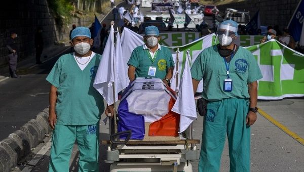 Salvadoran Social Security Institute Workers demand more strict precautionary measures against COVID-19. San salvador, El salvador. July 17, 2020.