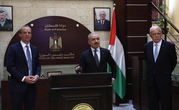 Palestinian Foreign Minister Riyad Al-Maliki (R) during a press conference with British Foreign Secretary Dominic Raab (L) for talks on a continued peace process. West Bank City of Ramallah, Palestine. August 25, 2020.