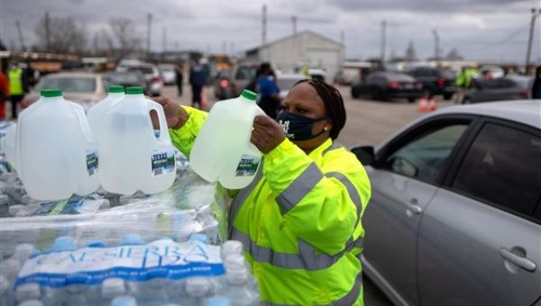 8,800,000 Texans are still under boil water notices while 120,000 still have no water service at all. 