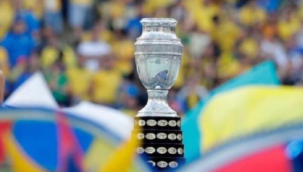 Image of a soccer cup.