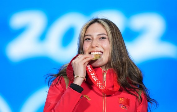 Gold medalist Gu Ailing during the awards ceremony of the women's freeski Big Air on Feb. 8, 2022.