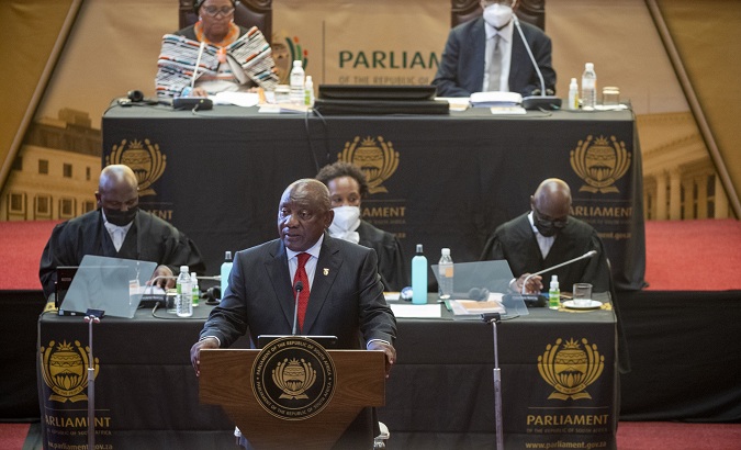 Cyril Ramaphosa (C) at the City Hall of Cape Town, South Africa, Feb. 10, 2022.