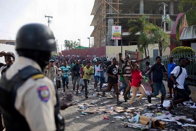 An armed gang kidnaps 38 people in Port-au-Prince, Haiti.