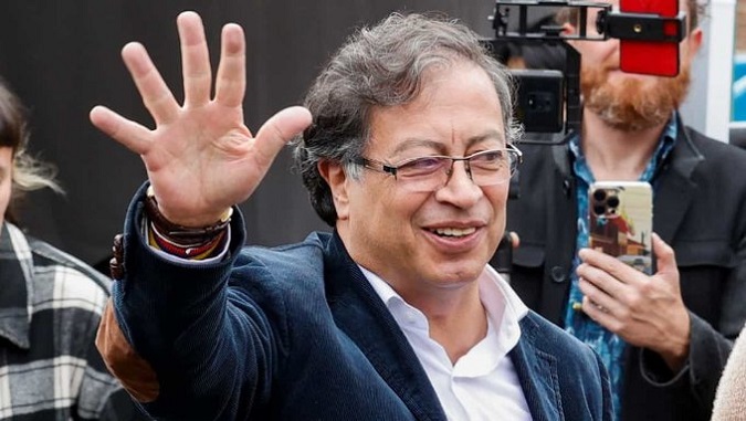 Latin American leaders react to the triumph of Gustavo Petro in Colombia.