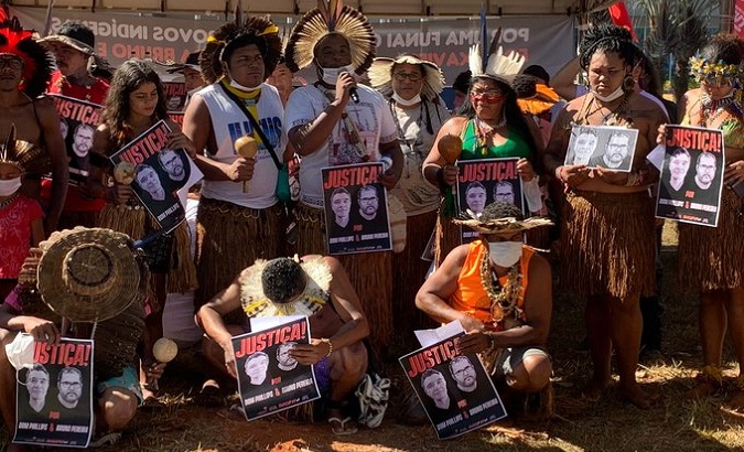 Indigenous people demanding justice for the murder of Dom Phillips & Bruno Araujo-Pereira.