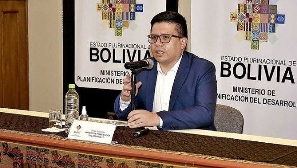 Bolivian Minister of Planning said that the economy of the country is facing growth alongside the stabilization of prices. Jun. 28, 2022.