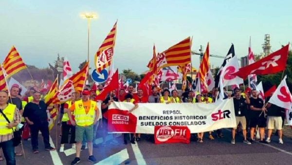 Repsol workers denounced that their salaries have been frozen since 2020 in spite of growing profits. Jul. 15, 2022.