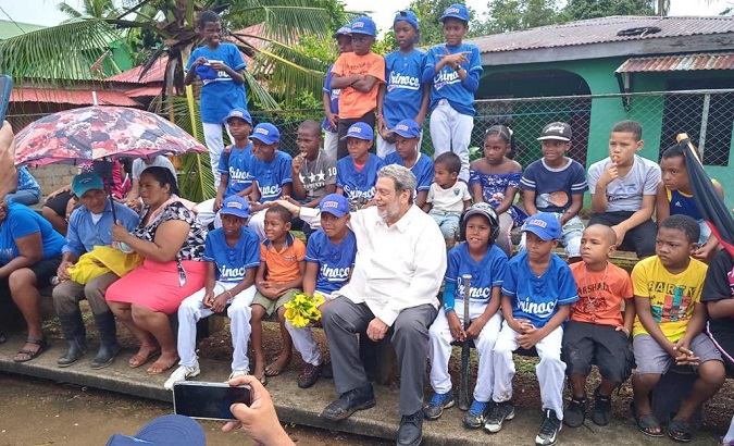Prime Minister Ralph Gonsalves (C) visiting Bluefields, Nicaragua, July 18, 2022.
