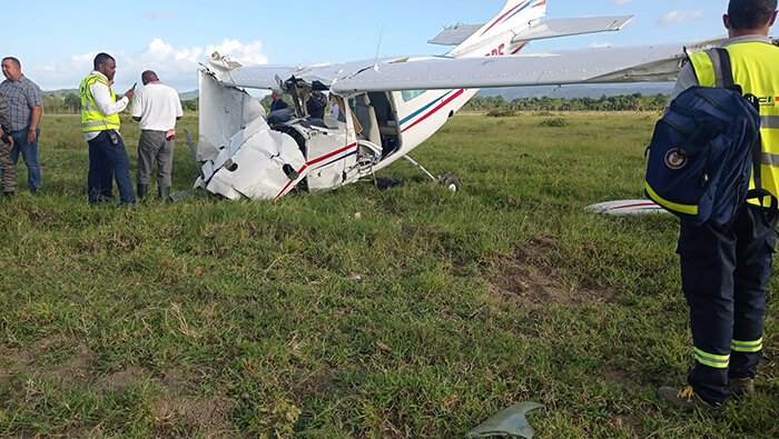 Tras reportarse la caída de la avioneta, las autoridades iniciaron la investigación para dar con las causas del fatal accidente.