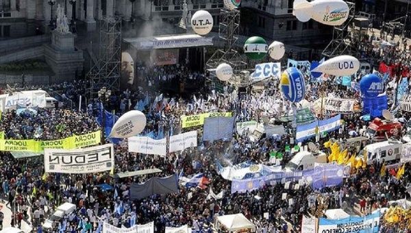 Argentine movements gathered in front of the National Congress demonstrating against inflation. Aug. 17, 2022.