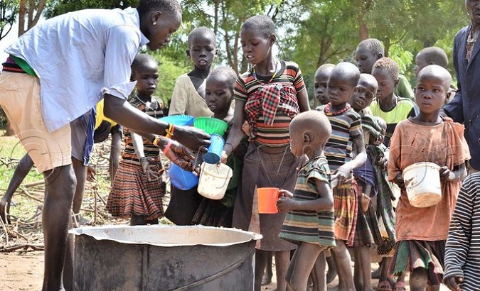 Horn of Africa children get humanitarian aid, 2022.