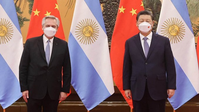 Argentinean President A. Fernandez wrote to President Xi Jinping to officially request to join the BRICS. With the support of India, Russia and China, the Russian FM believes the country meets all the requirements to join the most important economic group on the planet.
