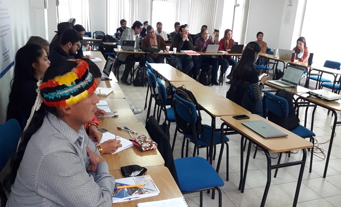 Representatives of the Government of Ecuador and the leaders of the three indigenous groups participating in these talks signed an agreement on the issue of energy and natural resources. Sept. 10, 2022.