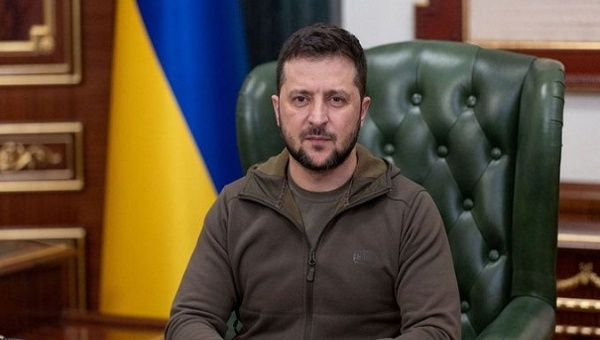 A total of 2 507 individuals and 1 374 legal entities are blacklisted under the decree signed by Ukrainian President Vladimir Zelensky. Oct. 20, 2022.  