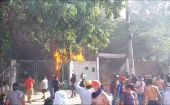 El viernes grupos de personas ingresaron a la Federación de Trabajadores de Campesinos de Santa Cruz e incendiaron y saquearon sus instalaciones.
