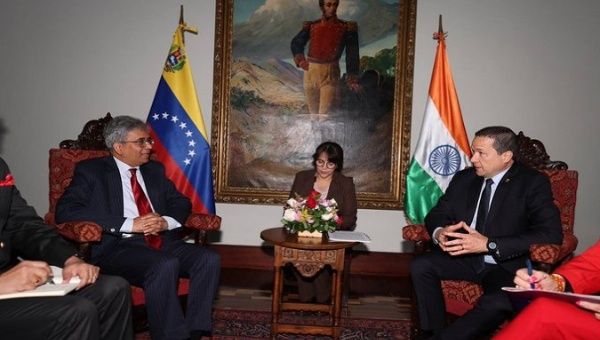 The Secretary of the Ministry of External Affairs of India, Shri Saurabh Kumar (left) and the Minister of Foreign Affairs of Venezuela, Carlos Faría (right). Nov. 21, 2022. 