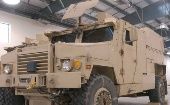 Los vehículos blindados de transporte de personal como el M113 están diseñados para transportar tropas de infantería a través de los campos de batalla modernos junto con tanques.