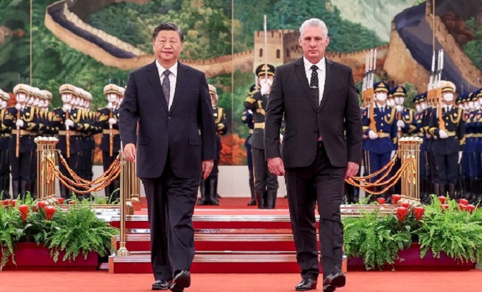 Chinese President Xi Jinping (L) & Cuban President Miguel Diaz-Canel (R), Nov. 25, 2022.