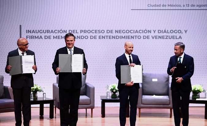This agreement stipulates, among other aspects, the cooperation between the Government and the opposition in a humanitarian spending plan. Nov. 26, 2022.