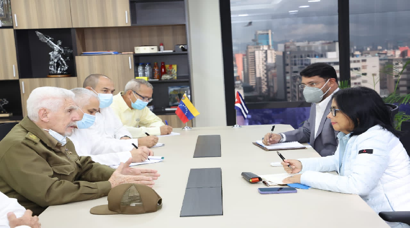 Cuban and Venezuelan delegations discuss cooperation