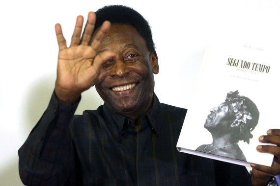 Pele takes part in the launch of the book 