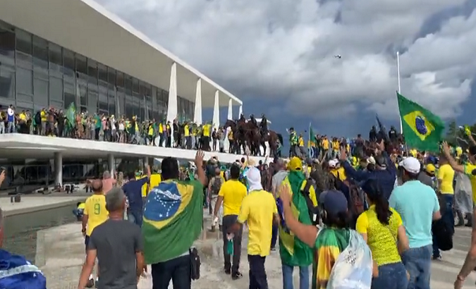 Hundreds of radical Bolsonaristas have been camped in front of the Army Headquarters, in Brasília, since the day after the elections of last October 30, in which Lula defeated Bolsonaro.
