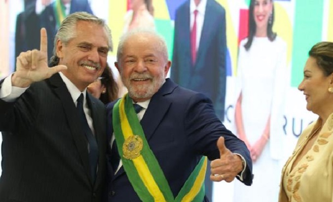 Argentine President Alberto Fernandez (L) and Brazil's President Lula da Silva (R), 2023.