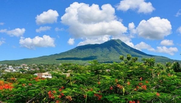 A view of a mountain at Saint Kitts and Nevis. 
