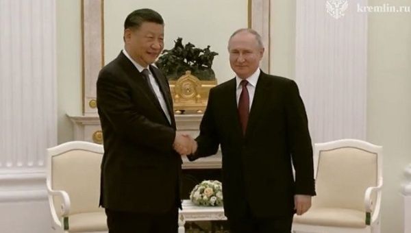 President Xi Jinping (L) & Russian President Vladimir Putin (R), Moscow, March 20, 2023.