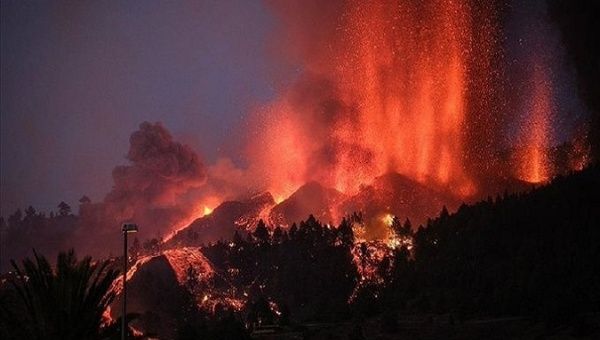Shiveluch volcano in eruption. Apr. 11, 2023. 